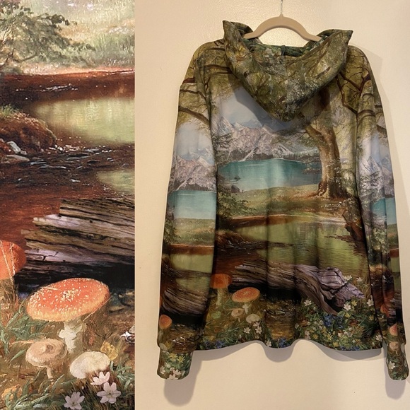 Wild and Seek Hoodie Sweater Limited Large✨
Designed and made at BMHQ Australia - Picture 4 of 5